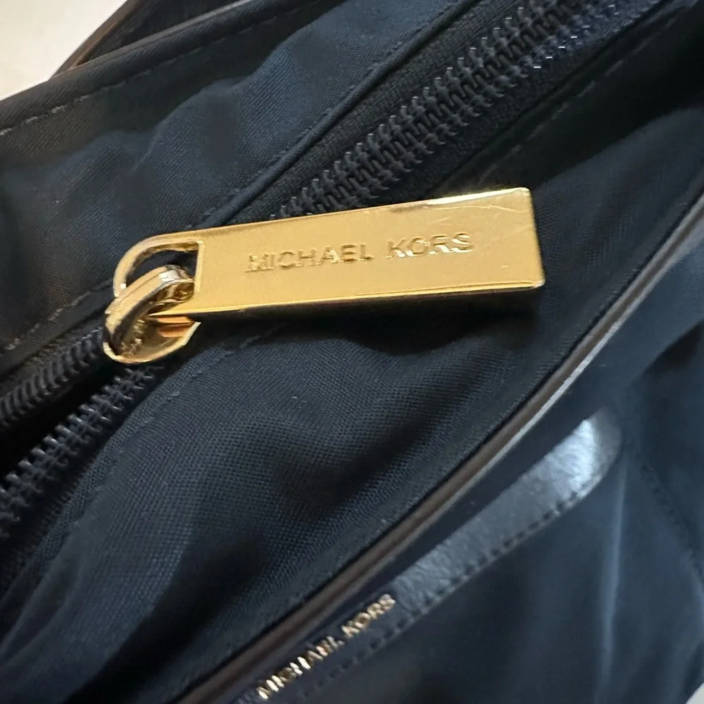 Michael Kors Morgan Messenger‎ Bag Nylon and Leather Trim Blue Crossbody Purse